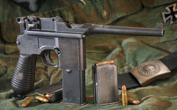 96的速射型 M712是最早的冲锋手枪新葡京1分钟高达900发 它是毛瑟C(图2)