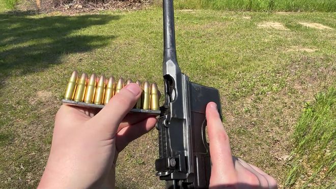 96的速射型 M712是最早的冲锋手枪新葡京1分钟高达900发 它是毛瑟C(图9)