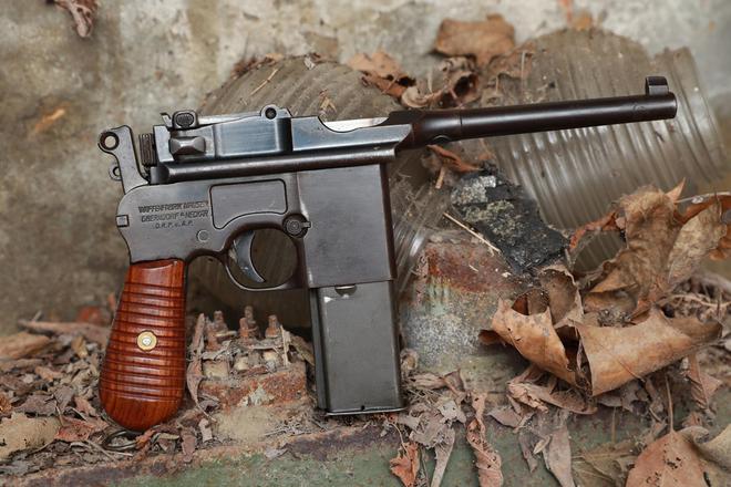 96的速射型 M712是最早的冲锋手枪新葡京1分钟高达900发 它是毛瑟C(图13)