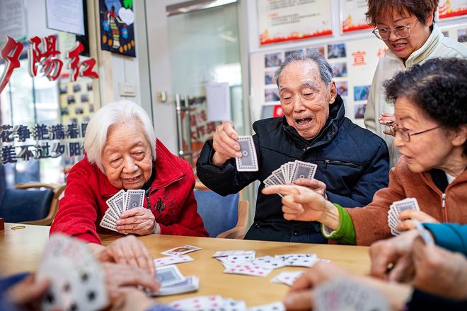 休老人或许比00后还会玩澳门新葡京入口现在的退(图2)